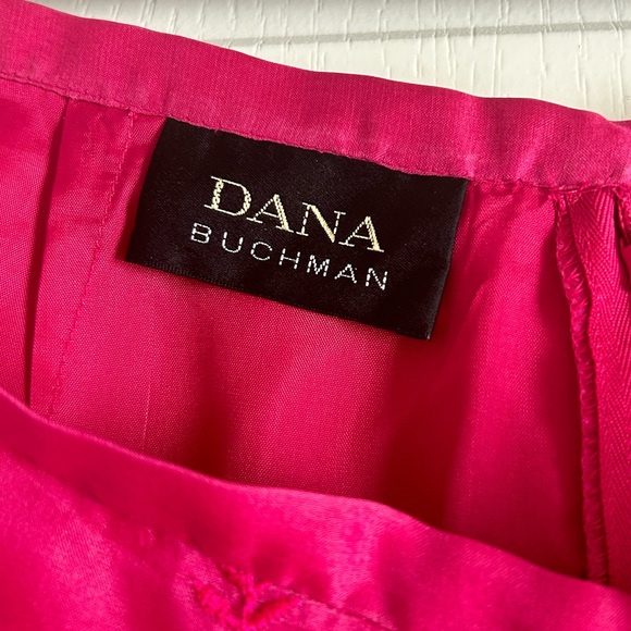 100% Silk Dana Buchman Fushia Skirt with embroidered flowers - Picture 7 of 7